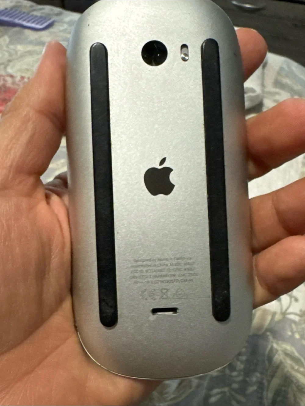 Apple Wireless Magic Mouse in Glossy White
